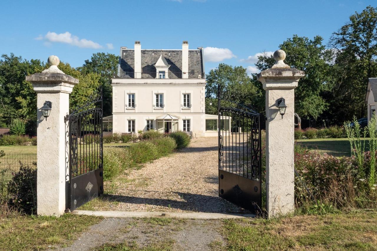 Manoir Du Val Fouzon - Beauval Bed & Breakfast La Vernelle Bagian luar foto